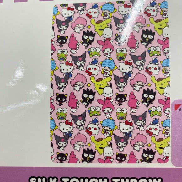 Hello Kitty and friends blanket - Picture 4 of 4